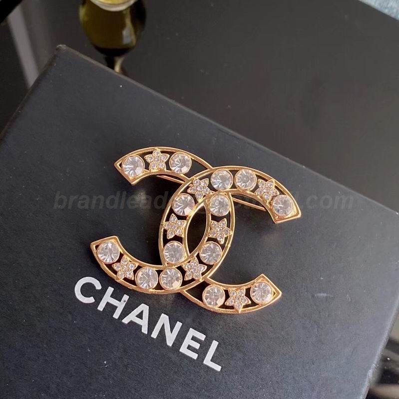 Chanel Brooch 190